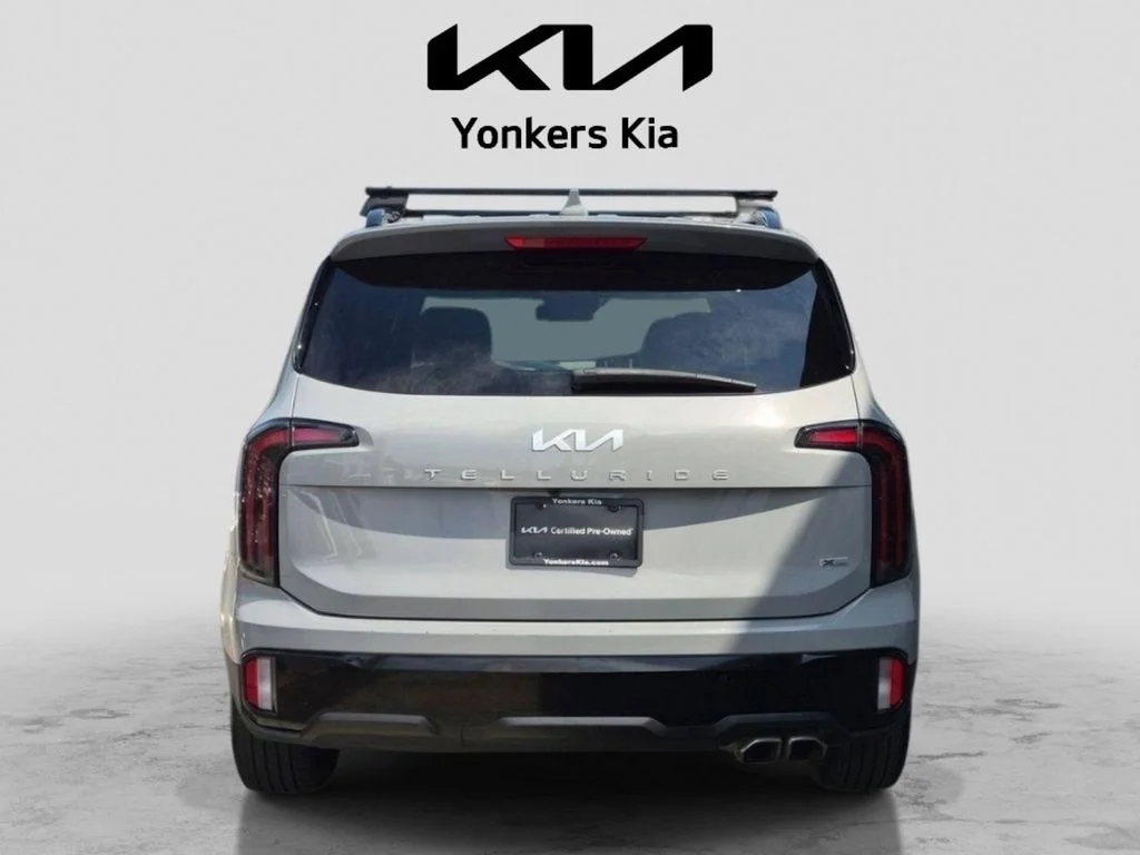 Used 2024 Gray Kia EX X-Line image 5