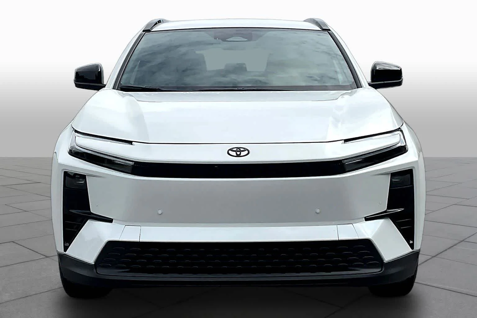 New 2026 Wind Chill Pearl Toyota XSE image 3