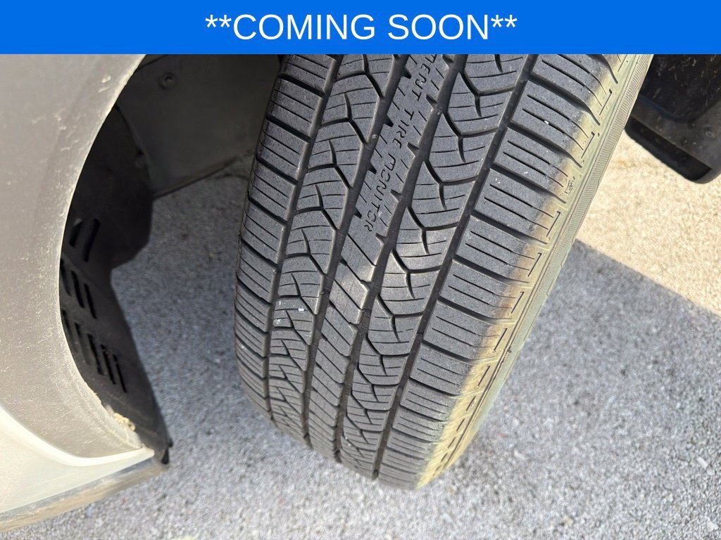 Used 2021 White Toyota XLE image 22