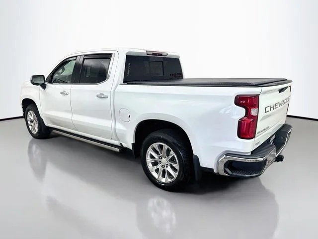 Certified Used 2019 Iridescent Pearl Tricoat Chevrolet LTZ image 5