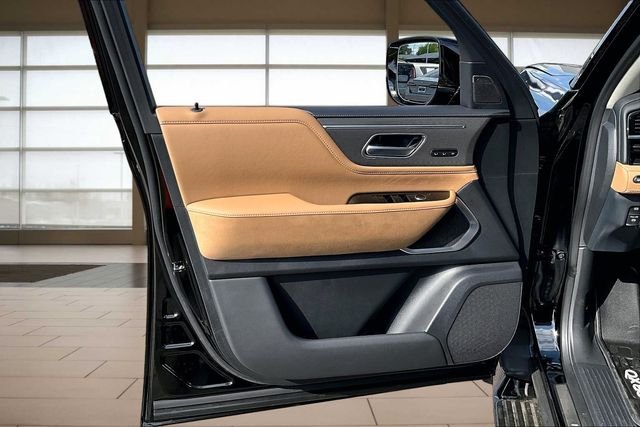 New 2026 BLACK OBSIDIAN INFINITI LUXE image 23