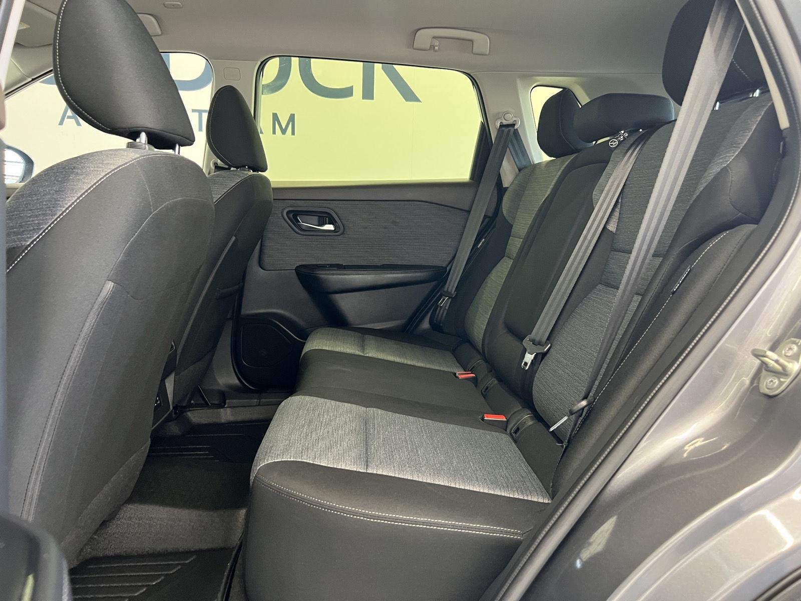 Used 2023 Gun Metallic Nissan SV image 25
