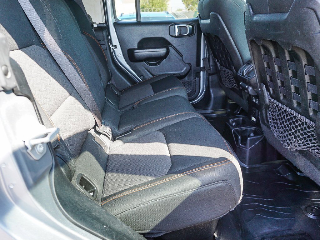 Used 2021 Silver Jeep Mojave image 13