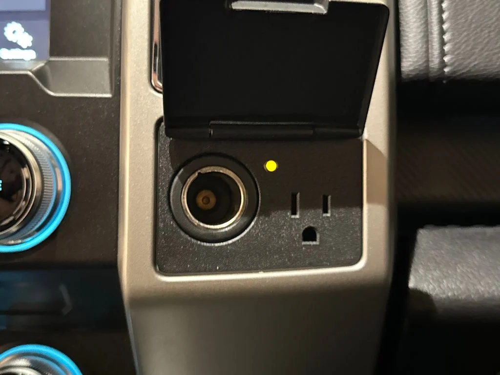 Used 2018 Red Ford Lariat image 31