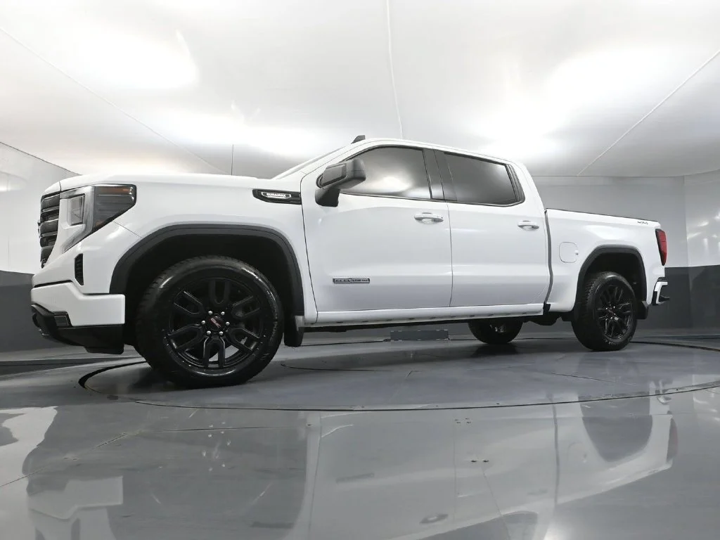 Certified Used 2024 White GMC Elevation image 42