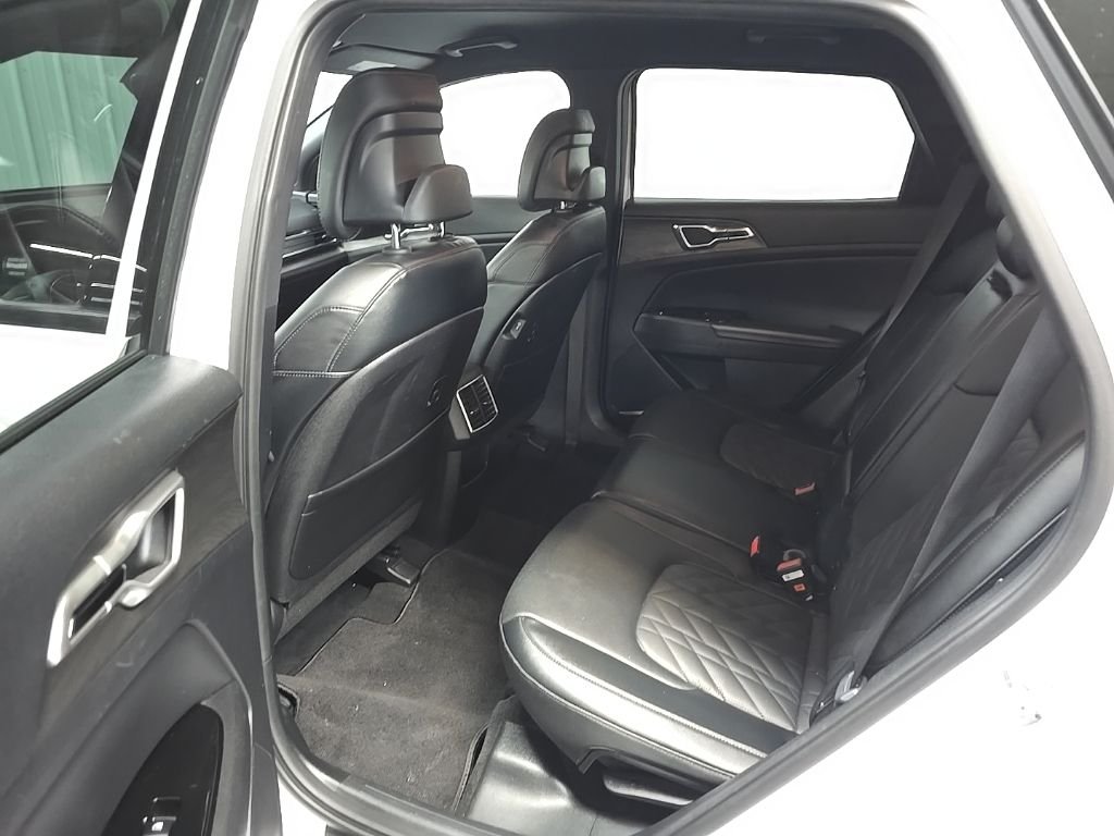 Used 2023 White Kia X-Line image 29