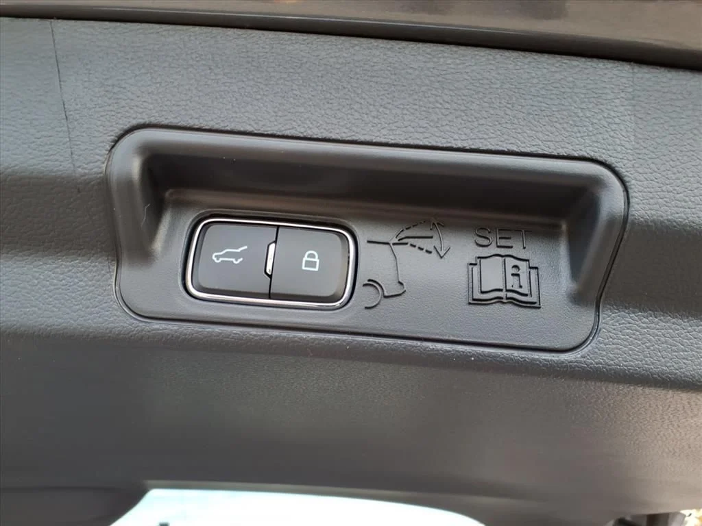 Used 2026 Light Blue Clearcoat Metallic Ford Active image 11