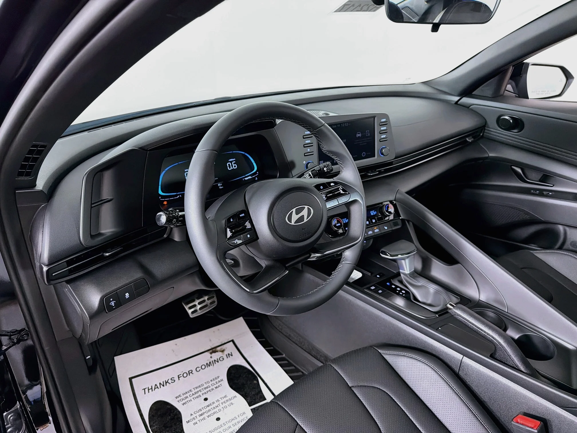 New 2026 Abyss Black Hyundai SEL Sport Plus image 9