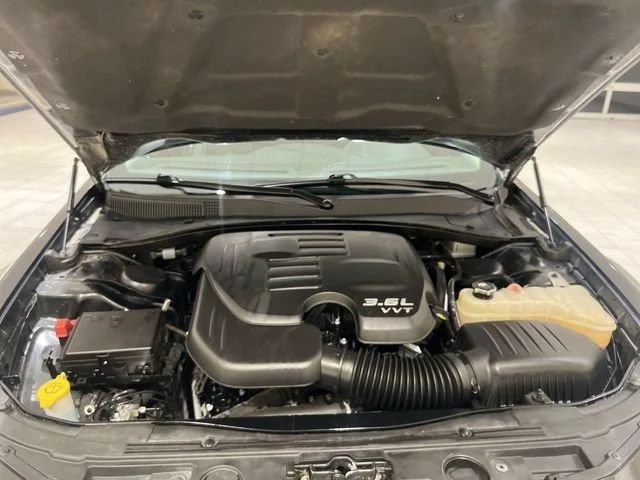 2019 Chrysler 300 Touring - Photo 25