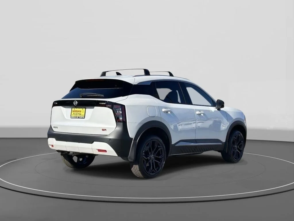 New 2026 Aspen White Tricoat Nissan SR image 4
