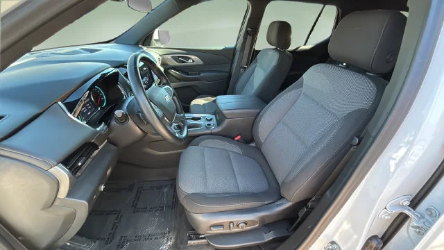 Used 2023 White Chevrolet LT image 18