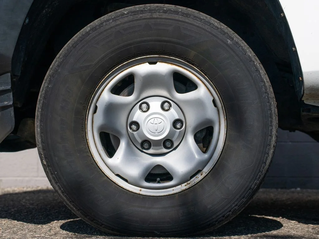 Used 2019 White Toyota SR image 12