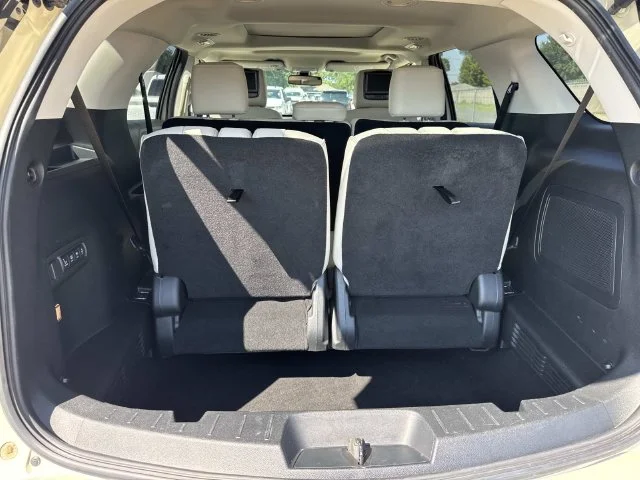 Used 2018 Silver Ford Platinum image 13