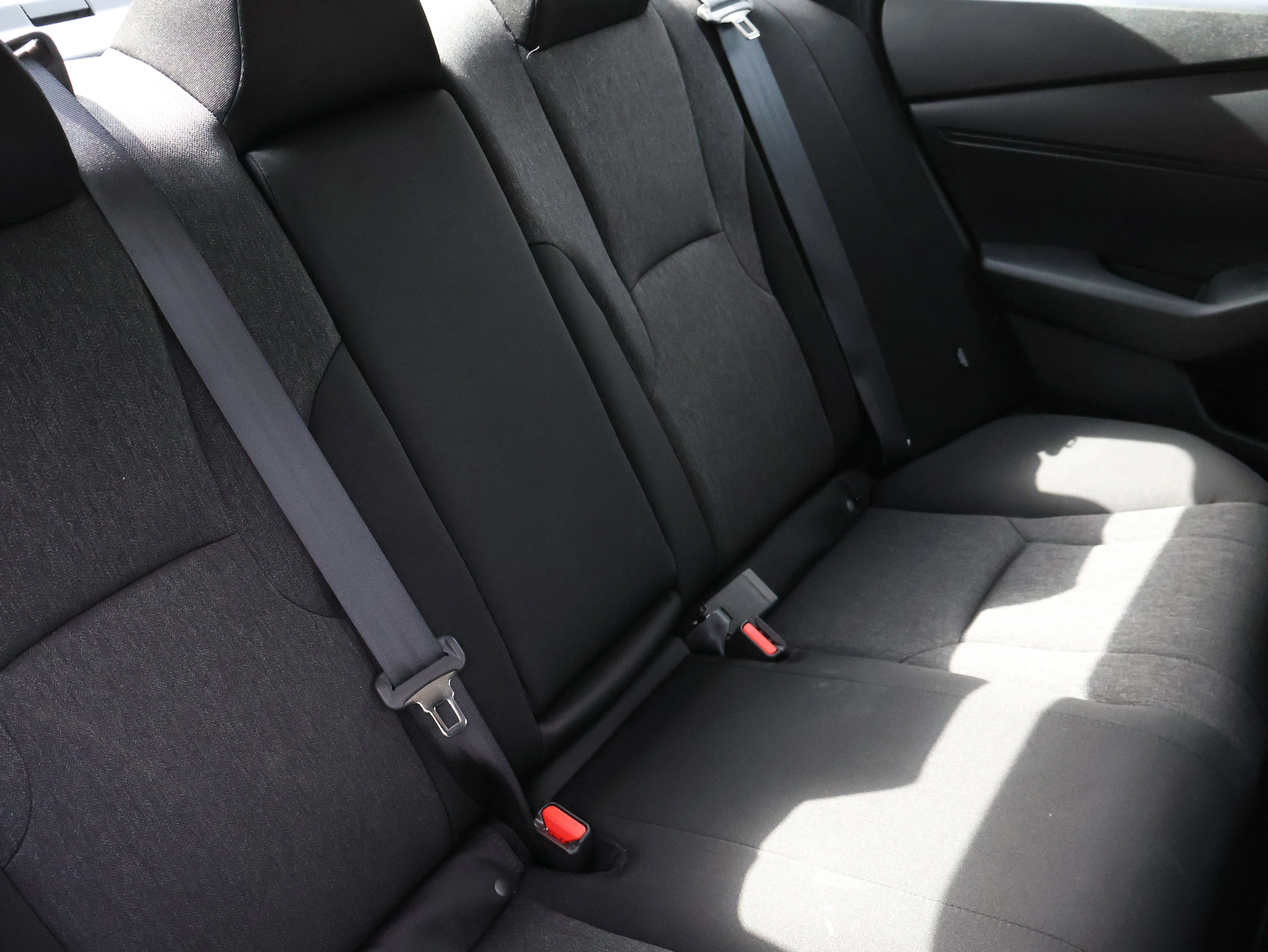 Used 2025 Solar Silver Metallic Honda LX image 13