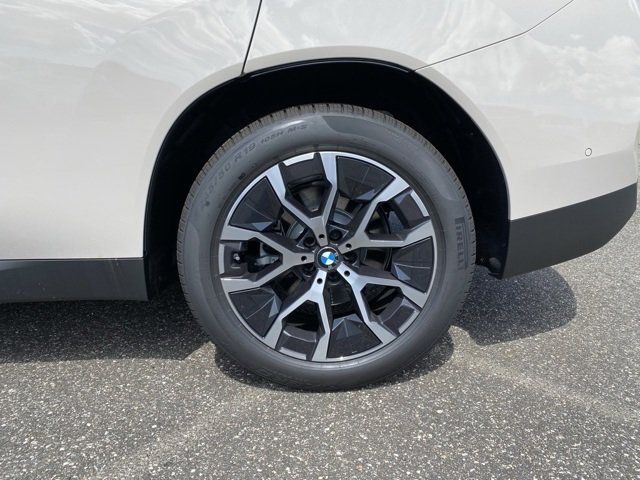 Certified Used 2026 Gray Metallic BMW 30 xDrive image 5