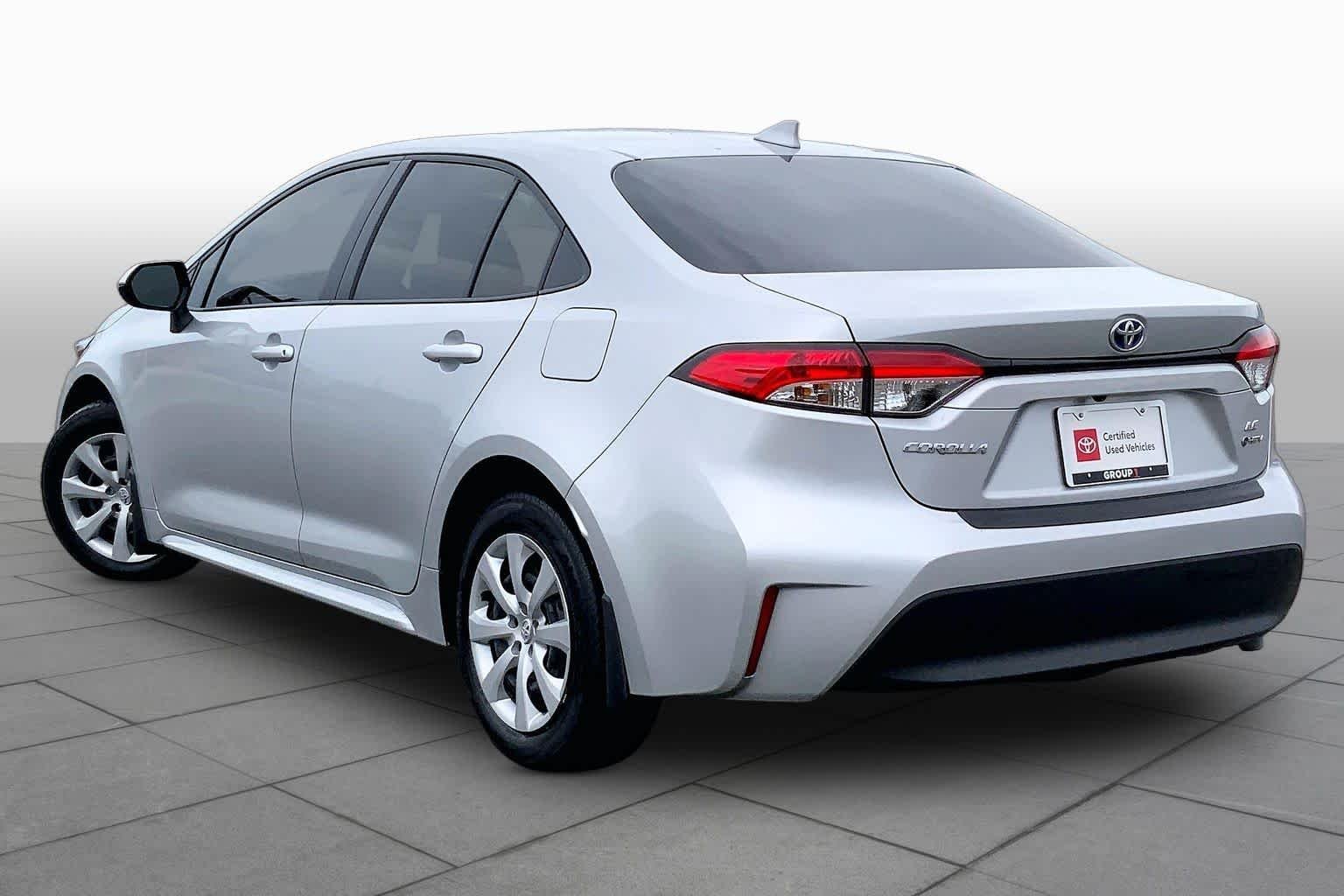 Used 2025 Classic Silver Metallic Toyota Hybrid LE image 12