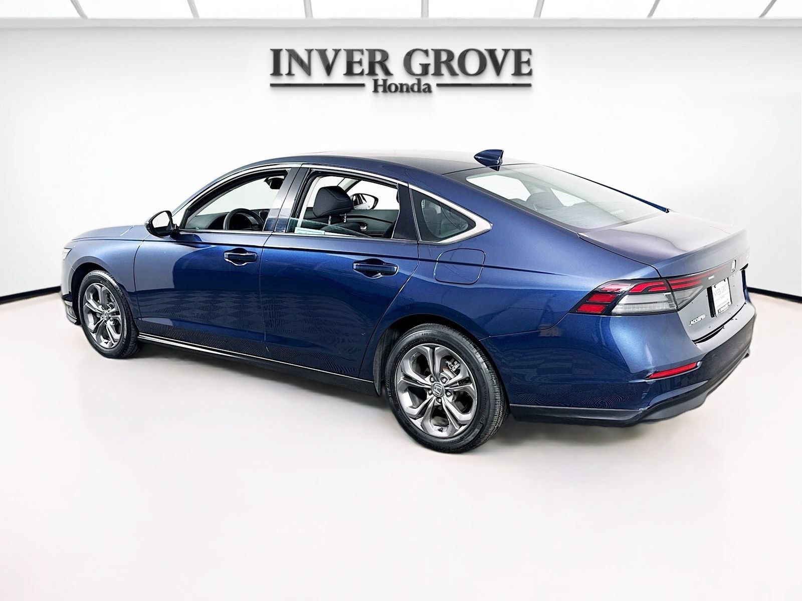 Used 2023 Canyon River Blue Metallic Honda 1.5T EX image 27