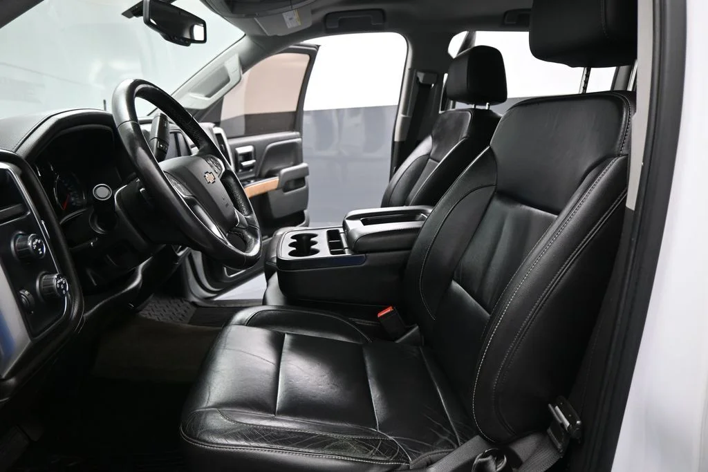 Used 2018 White Chevrolet LTZ image 9