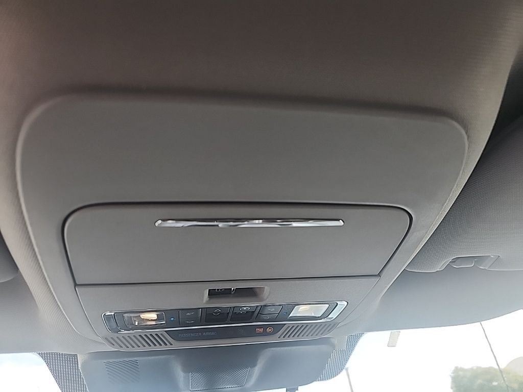 Used 2024 Gray Ford Lariat image 25