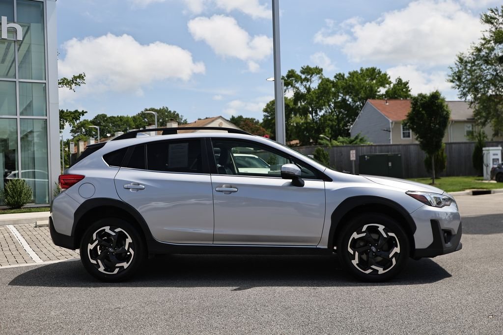 Used 2023 Ice Silver Metallic Subaru Limited image 4