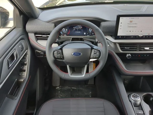 New 2026 Carbonized Gray Metallic Ford ST-Line image 18