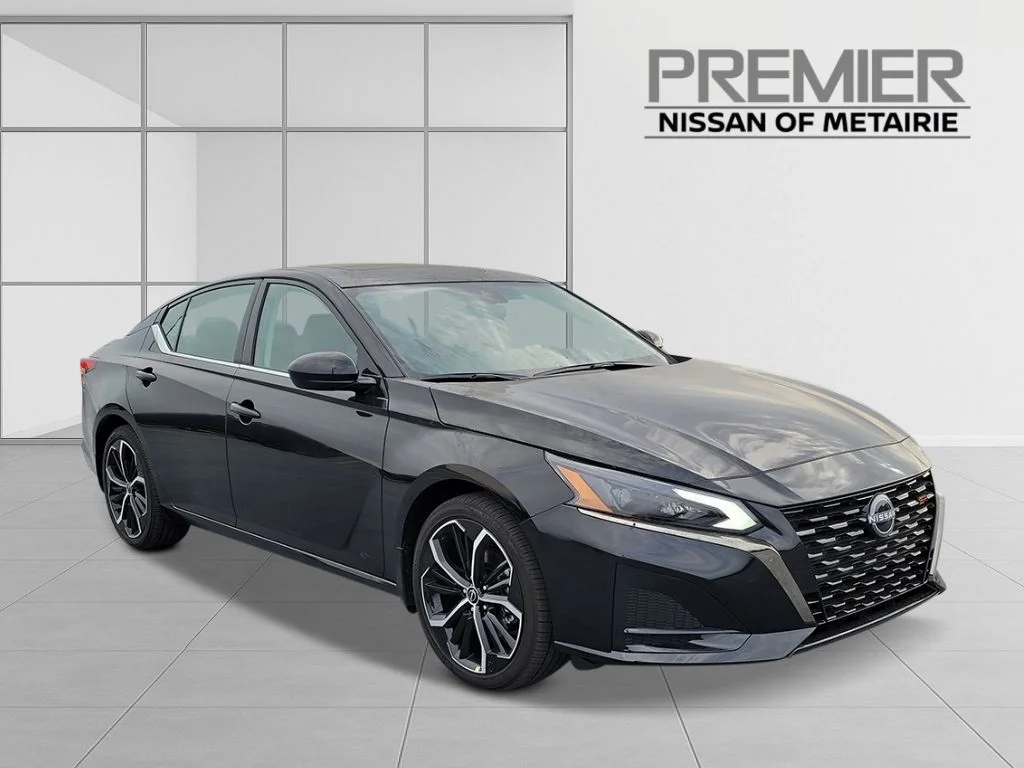 New 2026 Super Black Nissan SR image 2