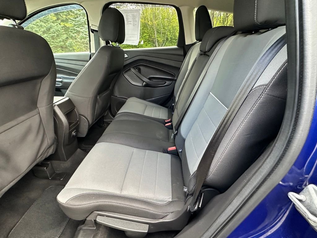 Used 2014 Blue Ford SE image 12