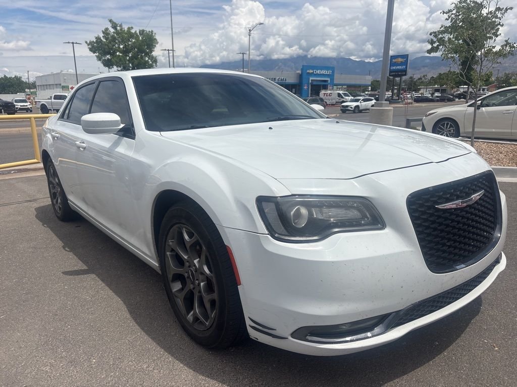Used 2015 White Chrysler S image 2