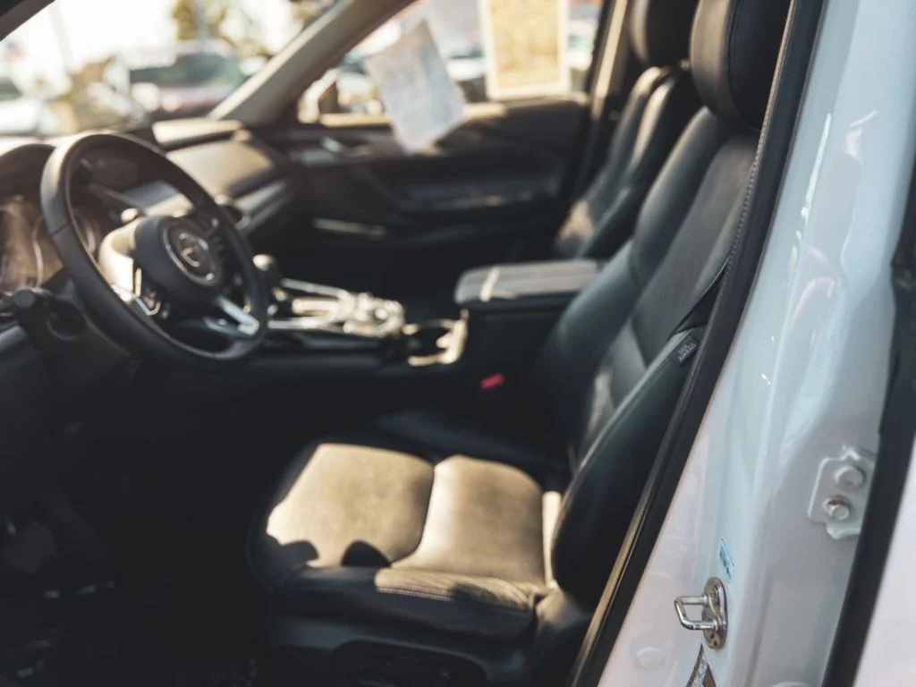 Used 2022 White Mazda Touring image 16
