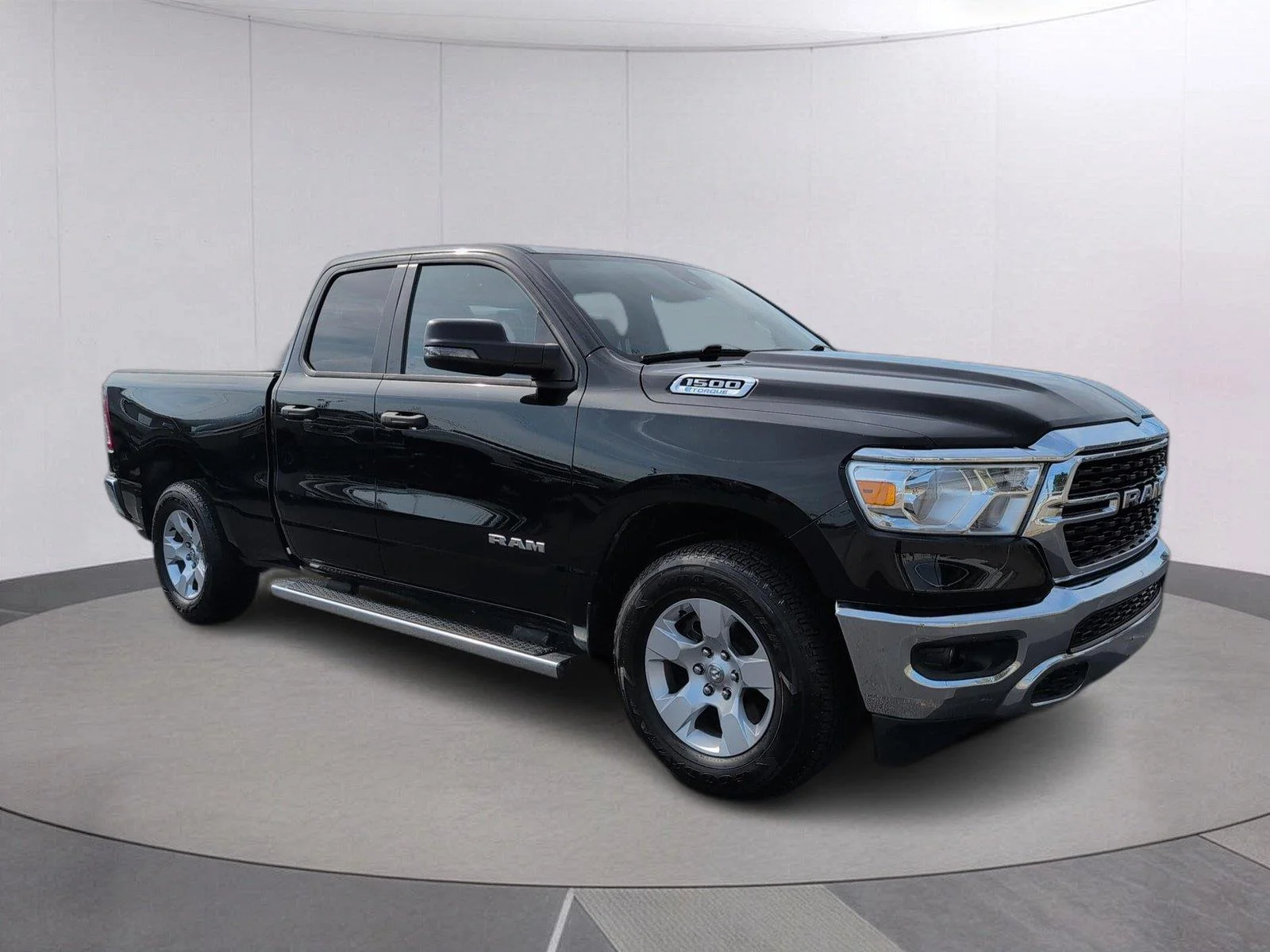 Used 2023 Diamond Black Crystal Pearlcoat Ram Big Horn image 9