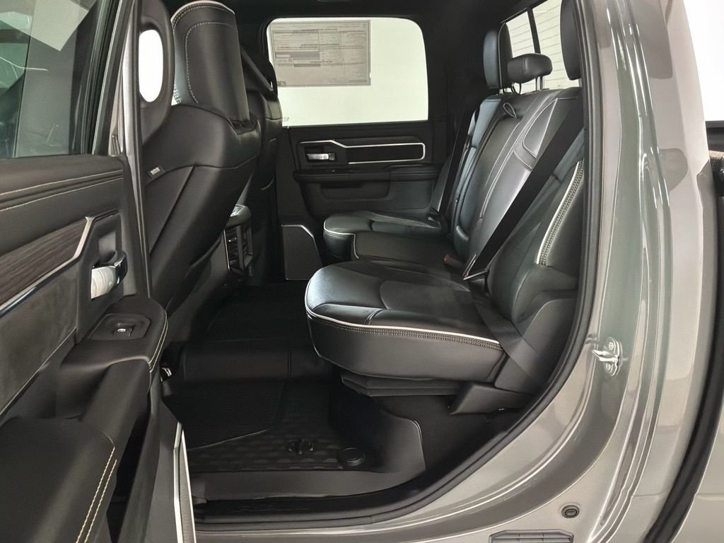 New 2027 Ceramic Gray Clear-Coat Exterior Paint RAM Laramie image 17