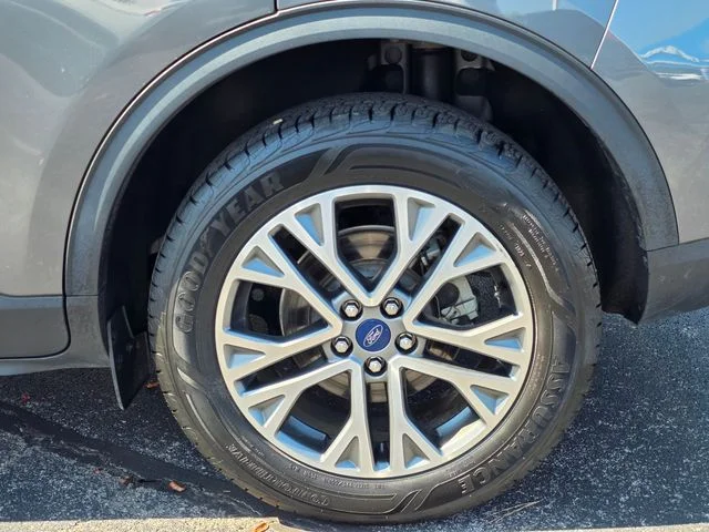 2022 Ford Escape SEL - Photo 8