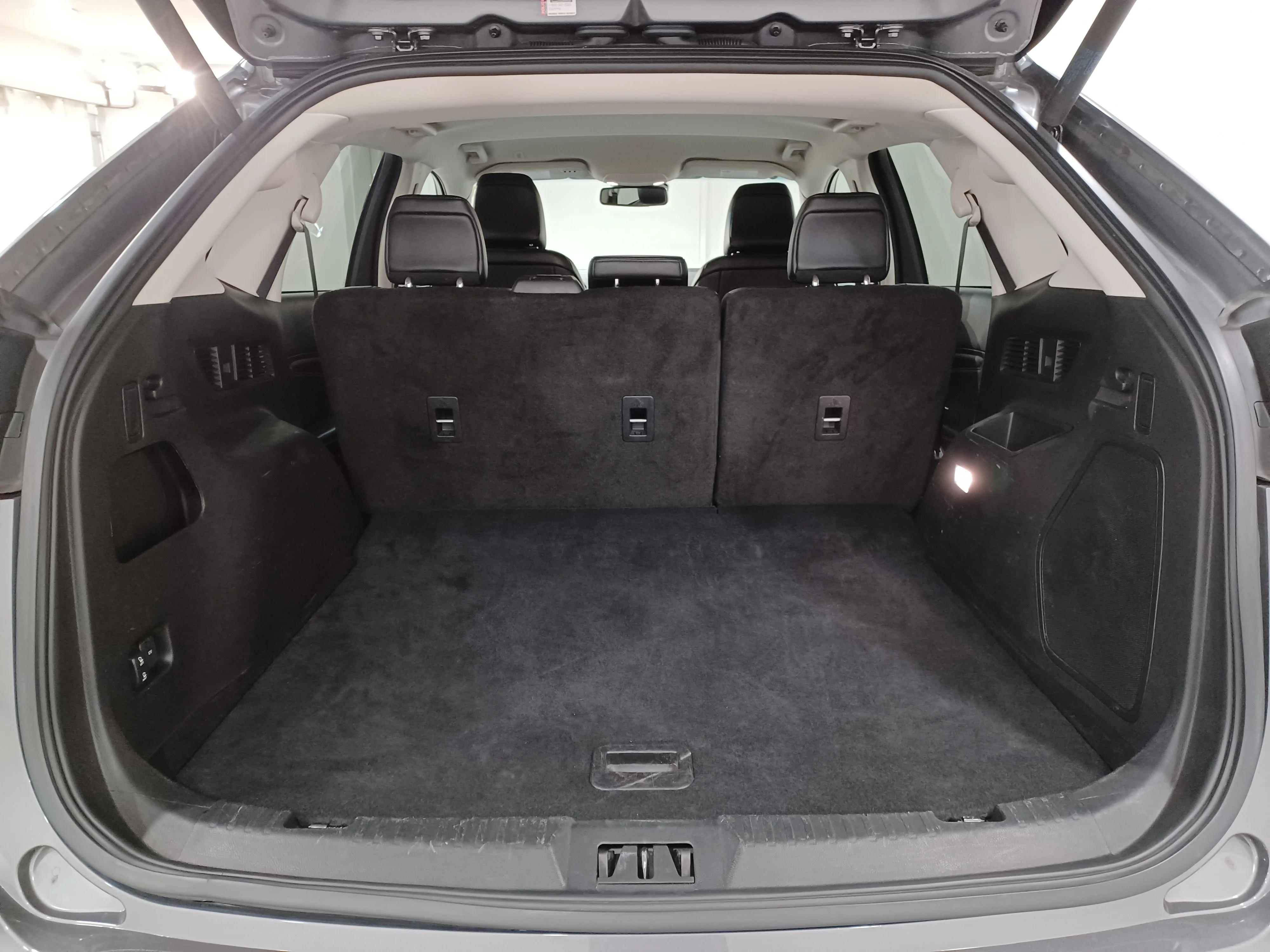Certified Used 2024 Carbonized Grey Metallic Ford Titanium AWD*Remote Start | Nav | Htd Leather | Blind Spot Detection | Park Assist | Bang & Olufsen® image 23