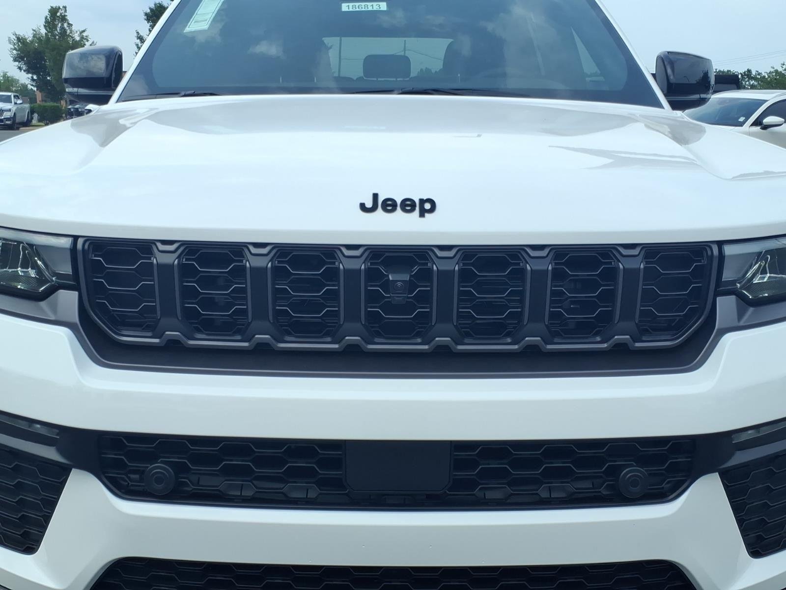 New 2026 Bright White Clear-Coat Exterior Paint Jeep 85th Anniversary Edition image 15