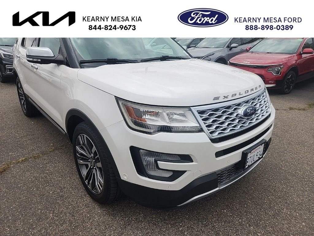 2017 Ford Explorer Platinum 4WD's photo