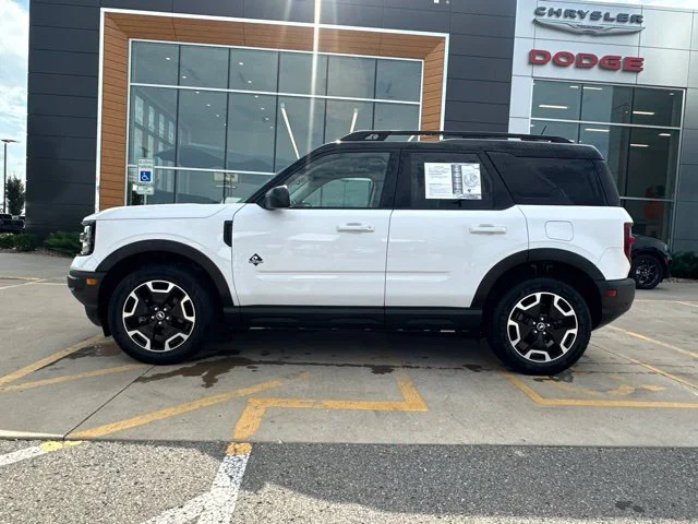 Used 2022 White Ford Outer Banks image 2