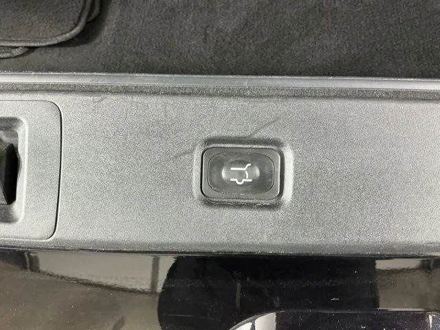 Used 2025 Black Metallic Ford Active image 37