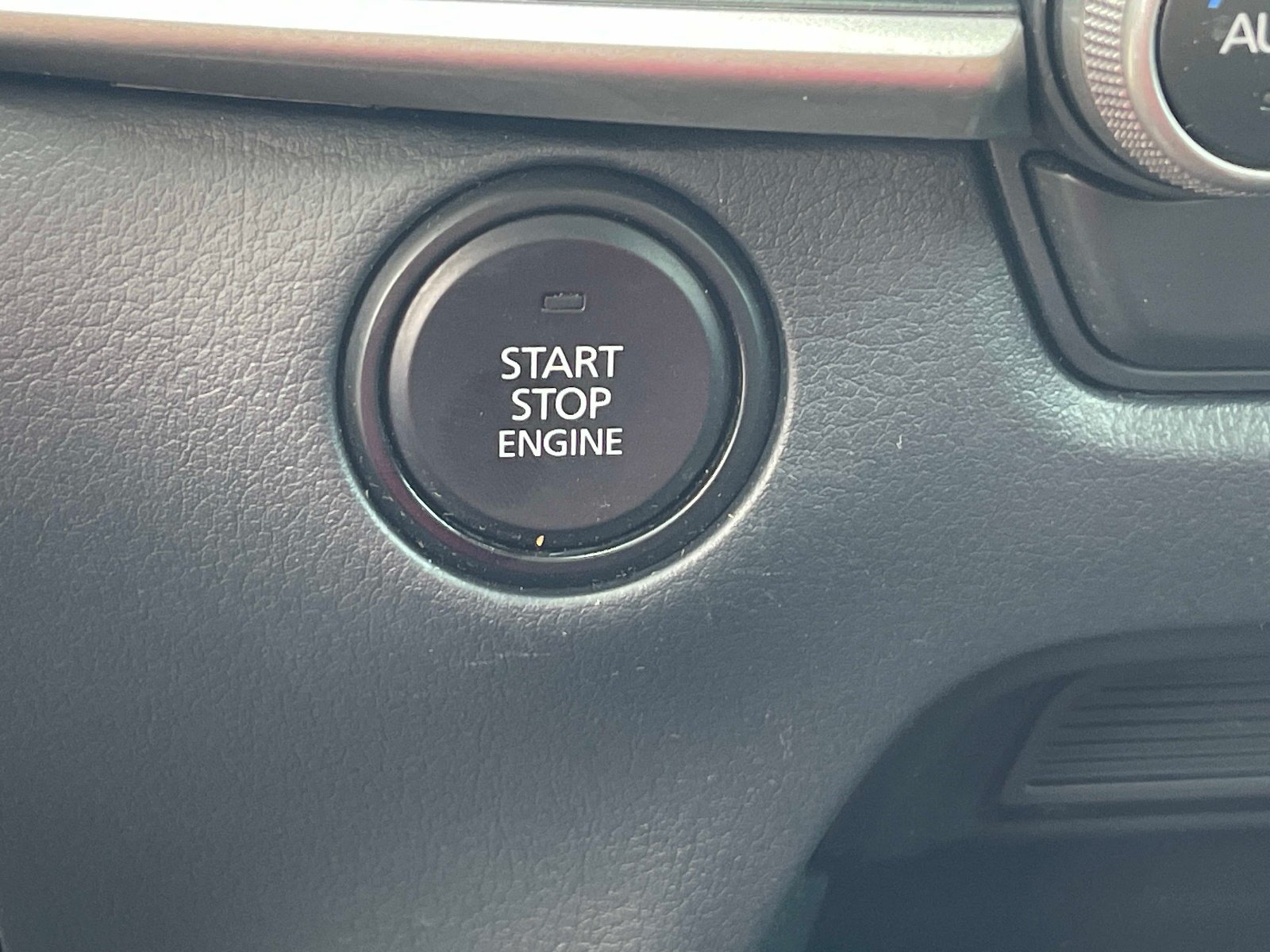 Certified Used 2025 Blue Mazda 2.5 S Select Sport image 27
