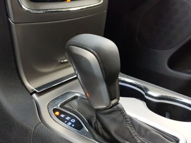 Used 2018 White Jeep Laredo E image 26