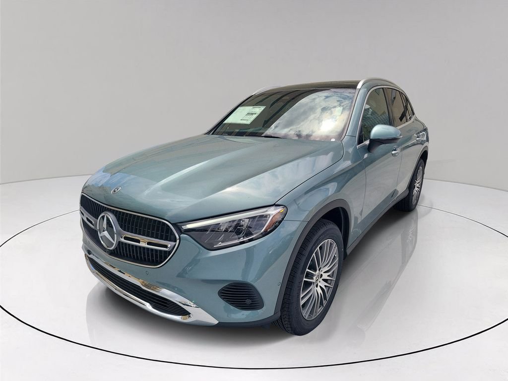 New 2026 Verde Silver Metallic Mercedes-Benz GLC 300 image 3