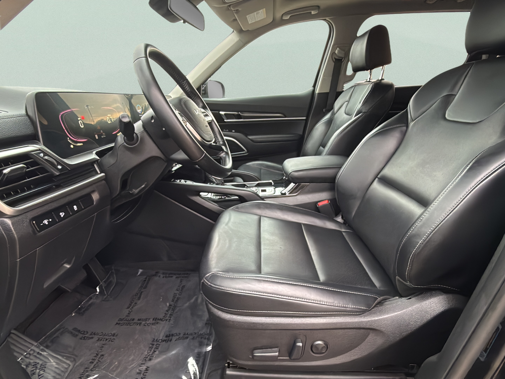 Used 2023 Ebony Black Kia S image 10