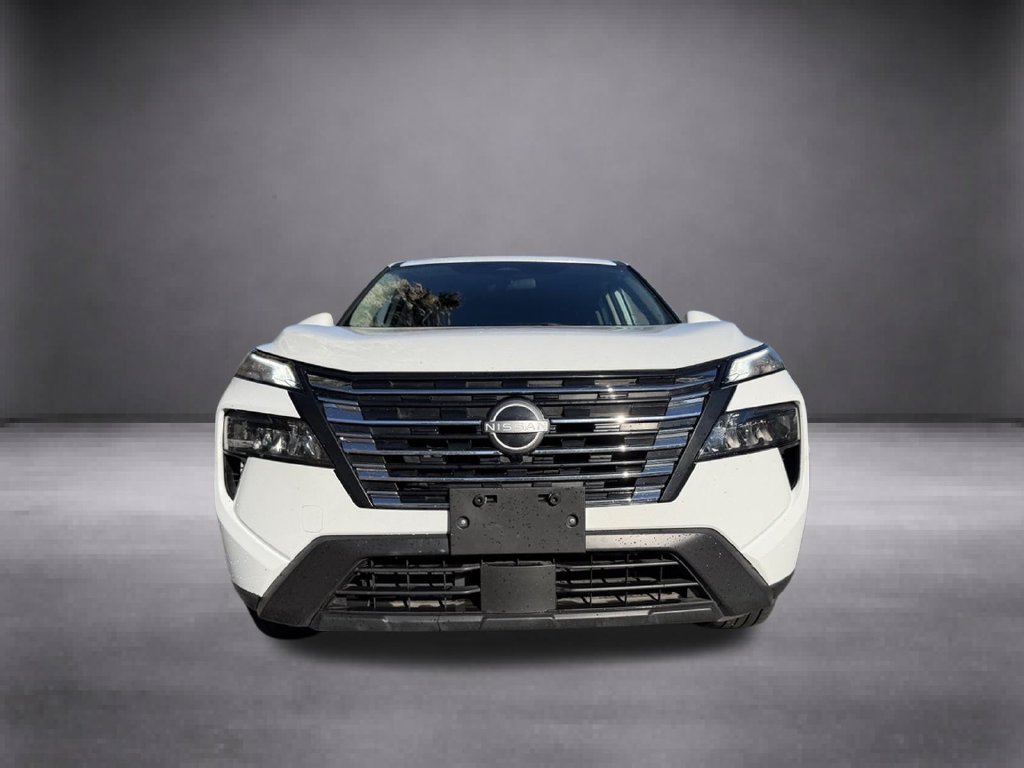 Used 2024 White/off-white Nissan SV image 3