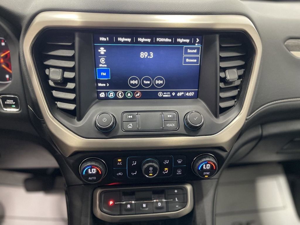 2023 GMC Acadia Denali - Photo 25