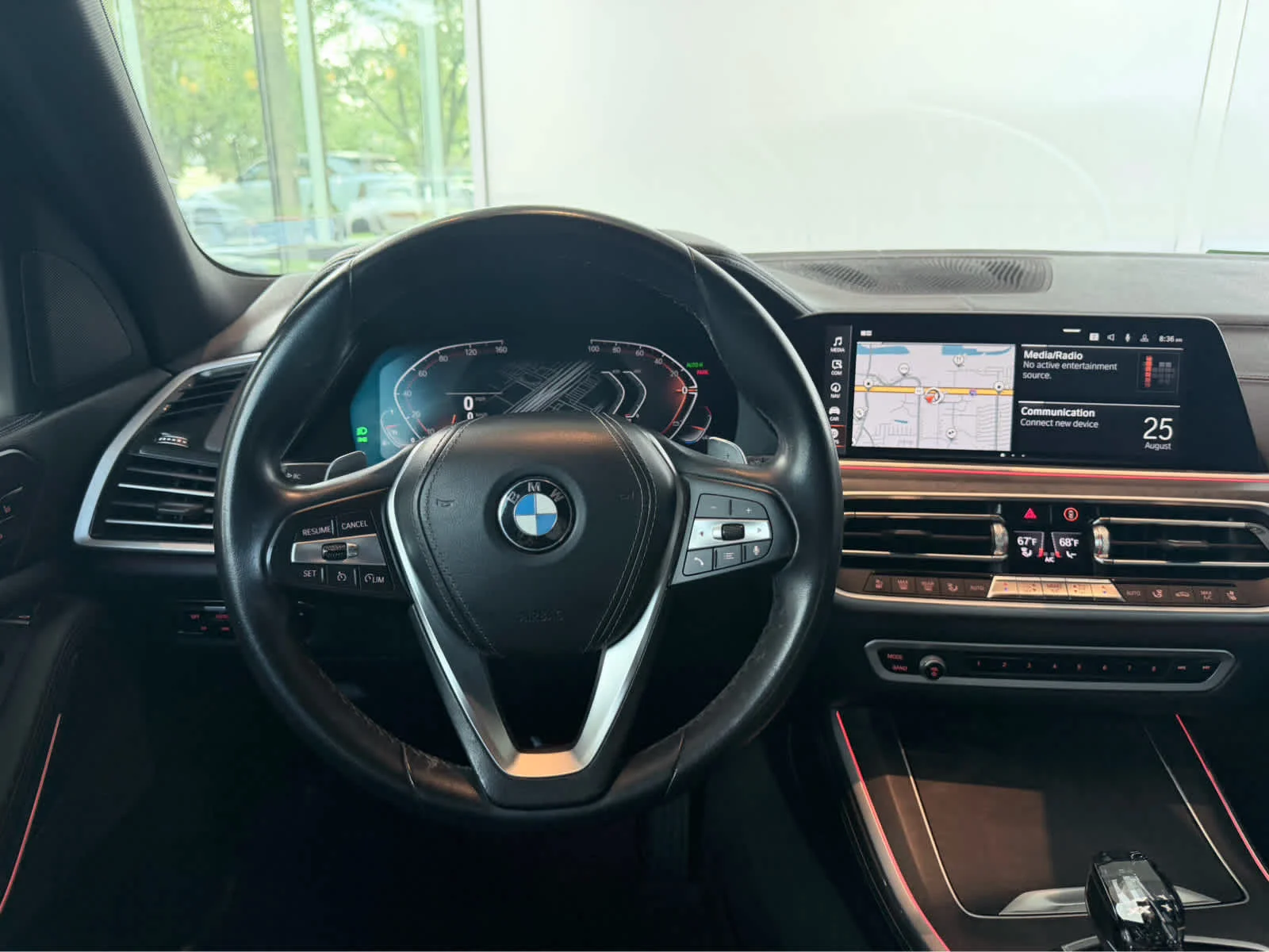 Used 2022  BMW sDrive40i image 23
