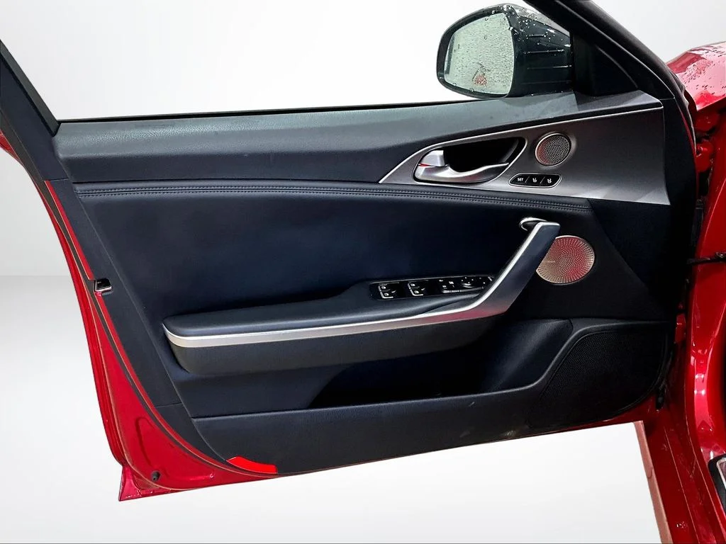 Used 2018 Red Kia GT2 image 22
