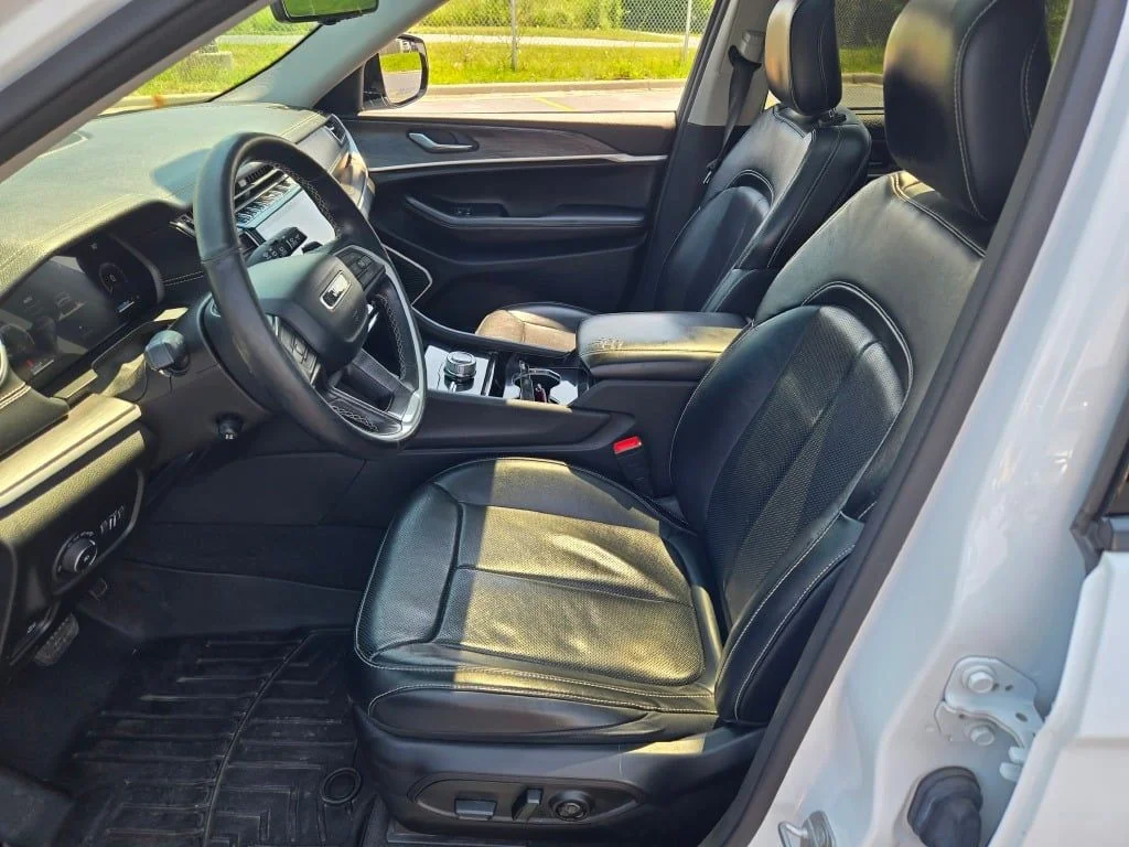 Used 2021 White Jeep Limited image 23
