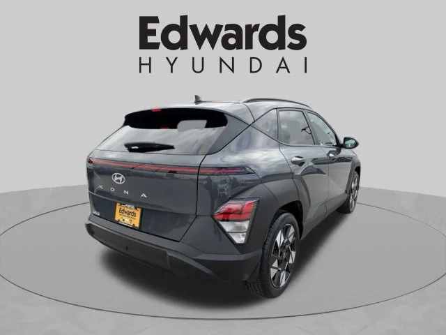 Used 2024 Gray Hyundai SEL image 6