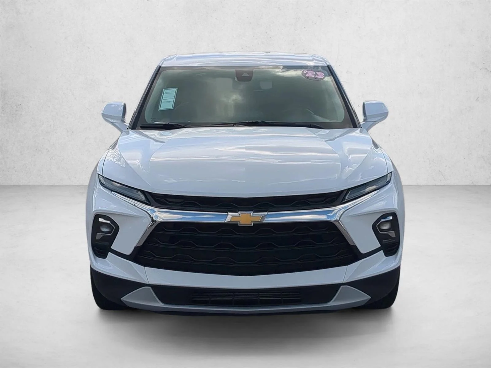 Used 2023 Summit White Chevrolet LT image 2