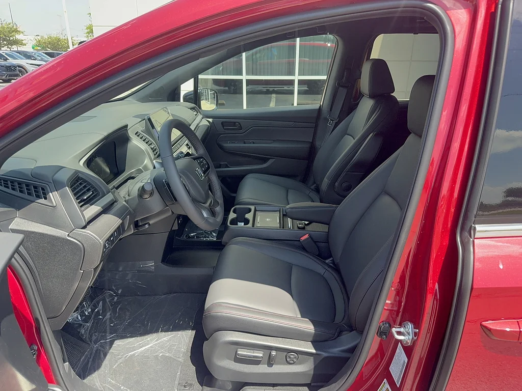 New 2026 Radiant Red Metallic II Honda Sport-L image 10