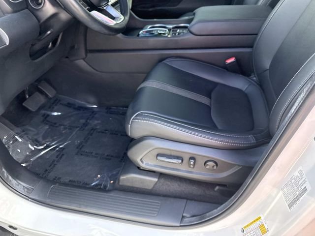 Used 2024 White Honda Touring image 20